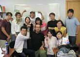 上列左から、Leo・Jessica・Koji・Vincent・KwangHee・Eri・Sue・Jennifer・僕・Ashkan・Kaori・Chie。