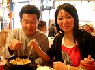 Kaoriと僕。つついているのはビビンバ。食べ切るのがつらかった・・・